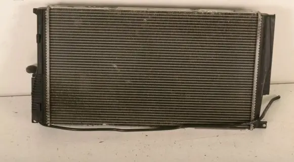 BMW 4 F32 F33 Coolant radiator 8672107