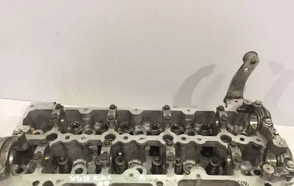 Toyota Hilux (AN120, AN130) Engine head 2GDFTV