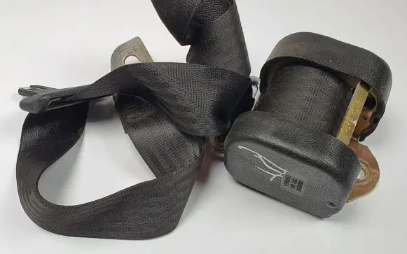 Mercedes-Benz S W126 Rear seatbelt 1268608985