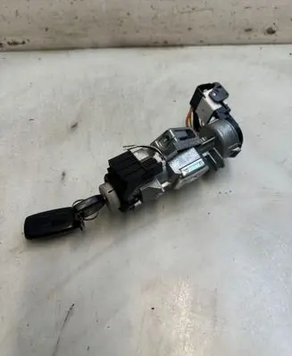 Mazda 3 I Ignition lock 3M519F880AC