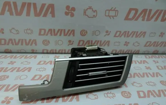 Mercedes-Benz E W212 Dashboard side air vent grill/cover trim A2128302754 2128204004 A2126802371