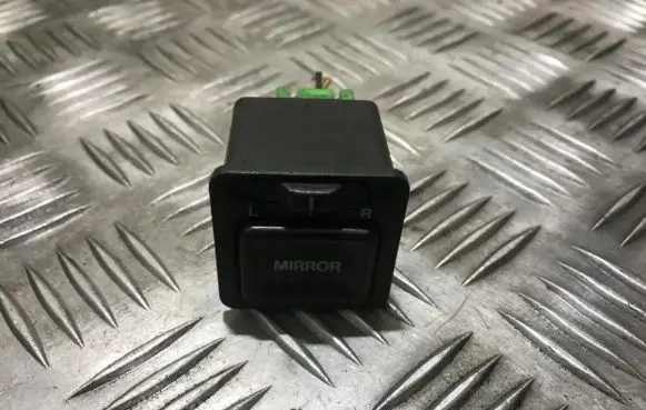 Honda Civic Wing mirror switch