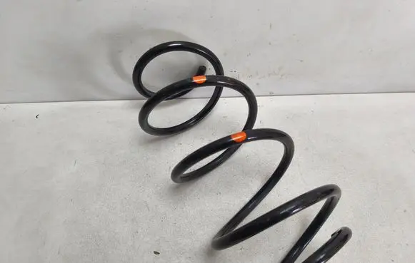 Nissan Qashqai Front coil spring 