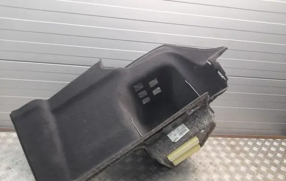 Audi A8 S8 D4 4H Trunk/boot lower side trim panel 4H0863880D