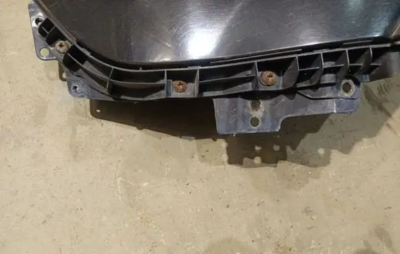 Subaru B9 Tribeca Front bumper mounting bracket 