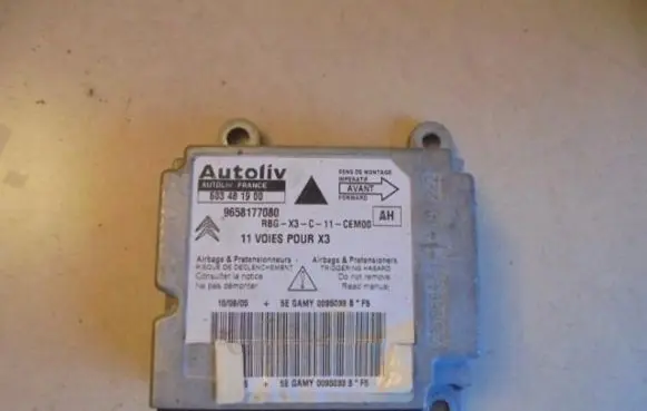 Citroen C5 Aircross Airbag control unit/module 9658177080