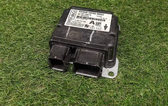 Ford Fusion II Airbag control unit/module ES7T14B321AA 0285012258
