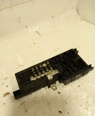 Volvo S60 Fuse module 8678449 17122002 518787205
