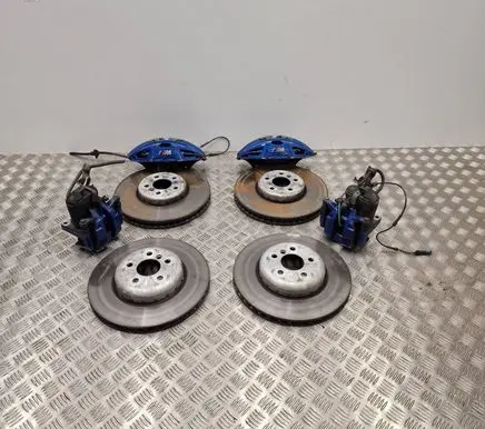BMW 4 G22 G23 G24 G26 Brake discs and calipers set 6885626 6885625 6860925