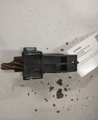 Seat Alhambra (Mk1) Glow plug pre-heat relay 3M5T12A343AA 51252003