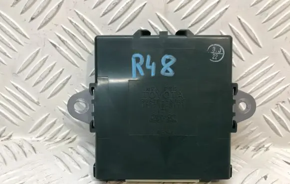 Lexus IS 220D-250-350 Parking PDC control unit/module 8967053040