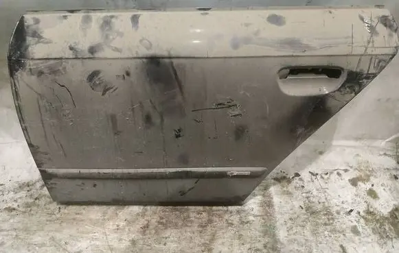 Audi A4 S4 B7 8E 8H Rear door JUODOS