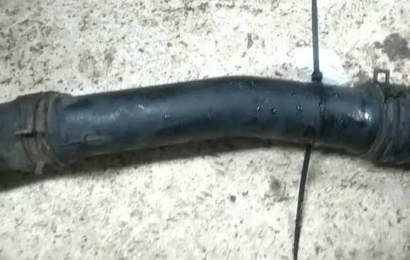 Intercooler hose/pipe