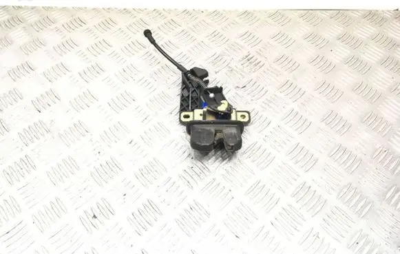 Audi A4 S4 B5 8D Tailgate/trunk/boot lock/catch/latch