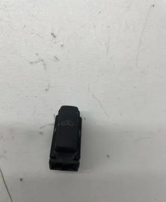 Volkswagen PASSAT B6 Alarm switch 6q0962109