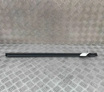 Mercedes-Benz GLS X167 Front door glass trim molding A1677251700