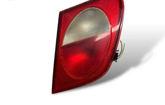 Mercedes-Benz E W210 Tailgate rear/tail lights