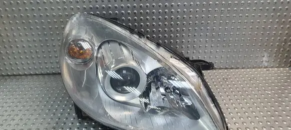 Mercedes-Benz B W245 Headlight/headlamp A1698201861