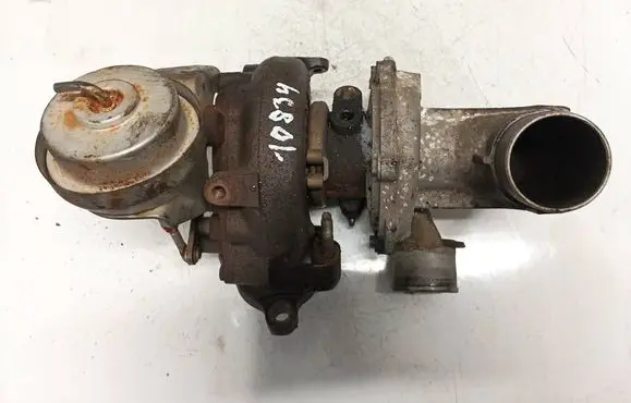 Toyota Avensis T250 Turbo 172010r010 17201-0r010