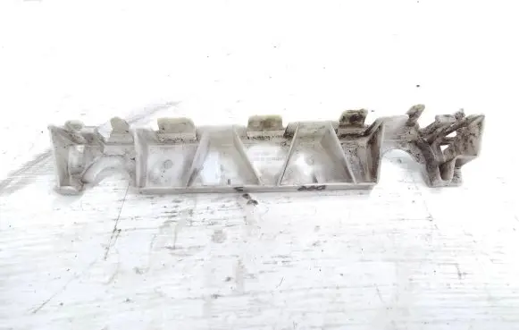 Mercedes-Benz E A207 Fender mounting bracket A2076980127