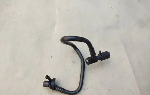Volkswagen PASSAT B6 Vacuum line/pipe/hose 3C0612041BL