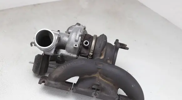 Audi A4 S4 B8 8K Turbo 06H145702S 06H145710D