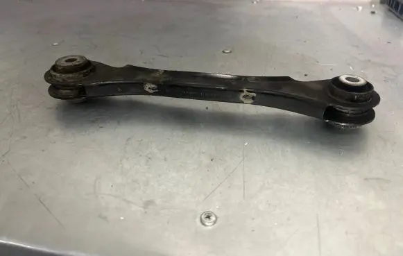 BMW 1 F20 F21 Rear upper control arm/wishbone 6792519