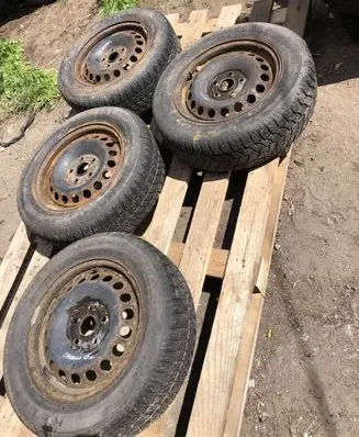 Volkswagen Touran I R15 summer tire 