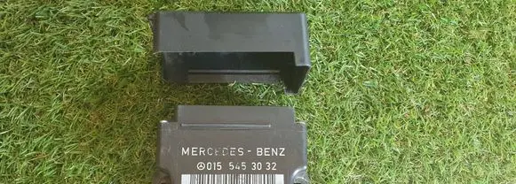 Mercedes-Benz E W210 Glow plug pre-heat relay 0155453032 SW2892 899049000