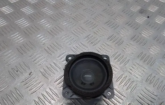 Infiniti Q70 Y51 Subwoofer speaker 5635052700 299647001P