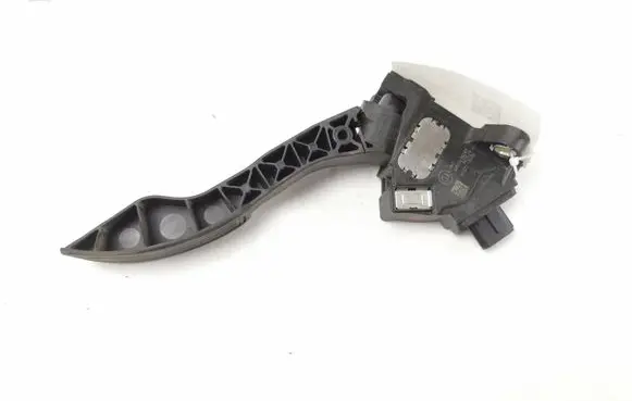 Toyota Auris 150 Accelerator throttle pedal 7811002020 07303B 48138701589