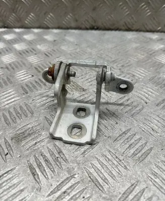Opel Insignia A Rear door upper hinge