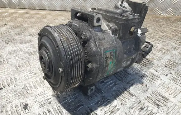 Volkswagen Golf V Air conditioning (A/C) compressor (pump) 1K0820803N 0Z120007563