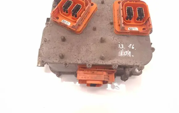 BMW i3 Voltage converter inverter 8661000 63945210 16B041000059