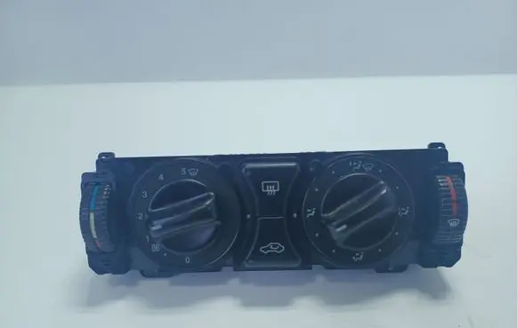 Mercedes-Benz E W210 Climate control unit 2108300185