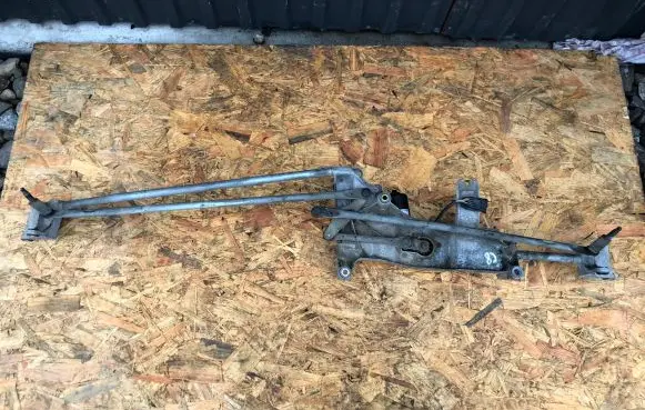 Citroen C8 Front wiper linkage and motor
