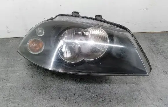 Seat Ibiza III (6L) Headlight/headlamp 6L1941752M89318585