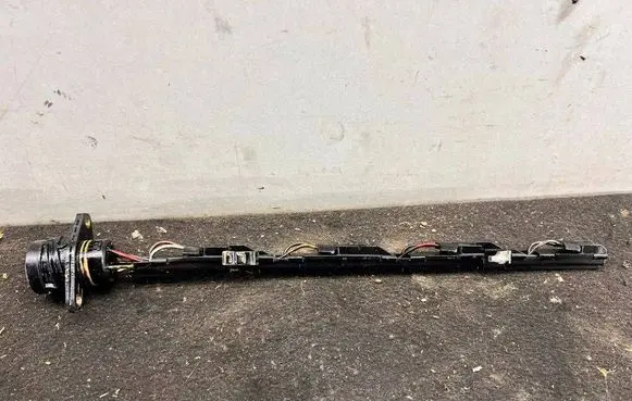 Volkswagen Sharan Fuel injector wires 038971803
