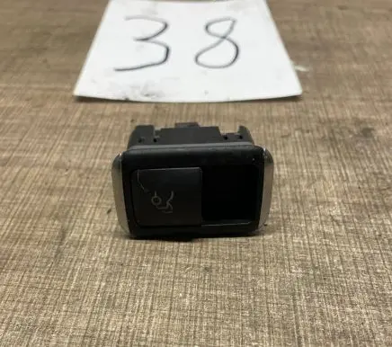 Mercedes-Benz C W204 Tailgate opening switch A2129059200 10023292