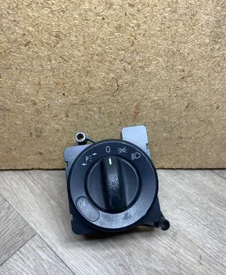 Mercedes-Benz Sprinter W906 Light switch A9069052801 9069052801