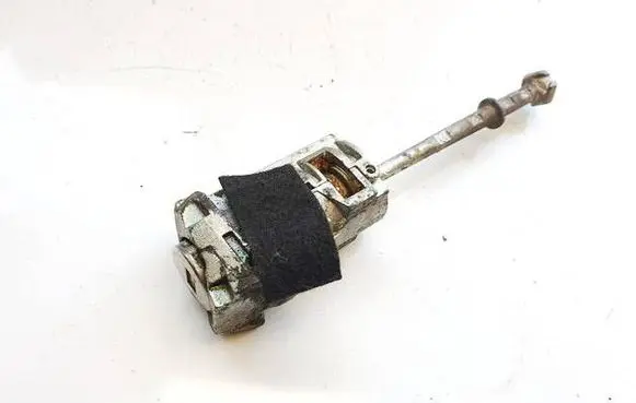 Peugeot 508 Front door lock (next to the handle) n05038961 n0503896-1