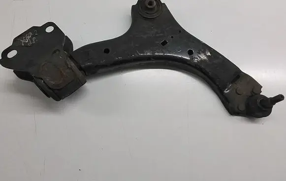 Volvo XC60 Front lower control arm/wishbone 8G9N3A052A