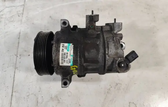 Volkswagen Golf VI Air conditioning (A/C) compressor (pump) 5N0820803 R134A1701P