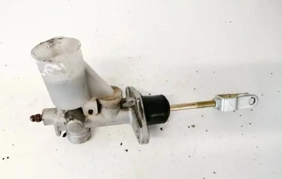 Subaru Legacy Master brake cylinder