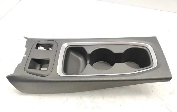 Cup holder front