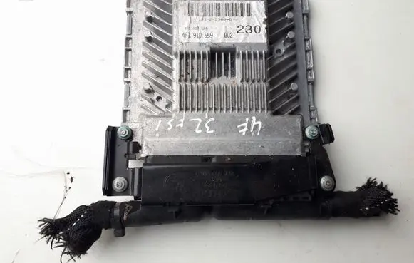 Audi A6 S6 C6 4F Engine control unit/module 4F1907559 4F1910559