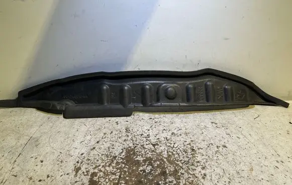 Jeep Grand Cherokee Fender foam support/seal 68046264A