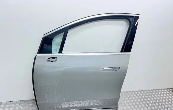 Mercedes-Benz EQE x294 Front door A2947200502