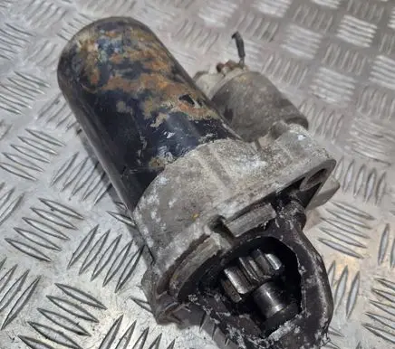 BMW 5 E39 Starter motor