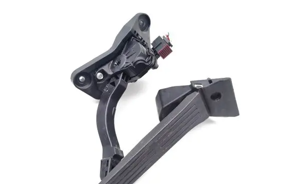 Hyundai Santa Fe Accelerator throttle pedal